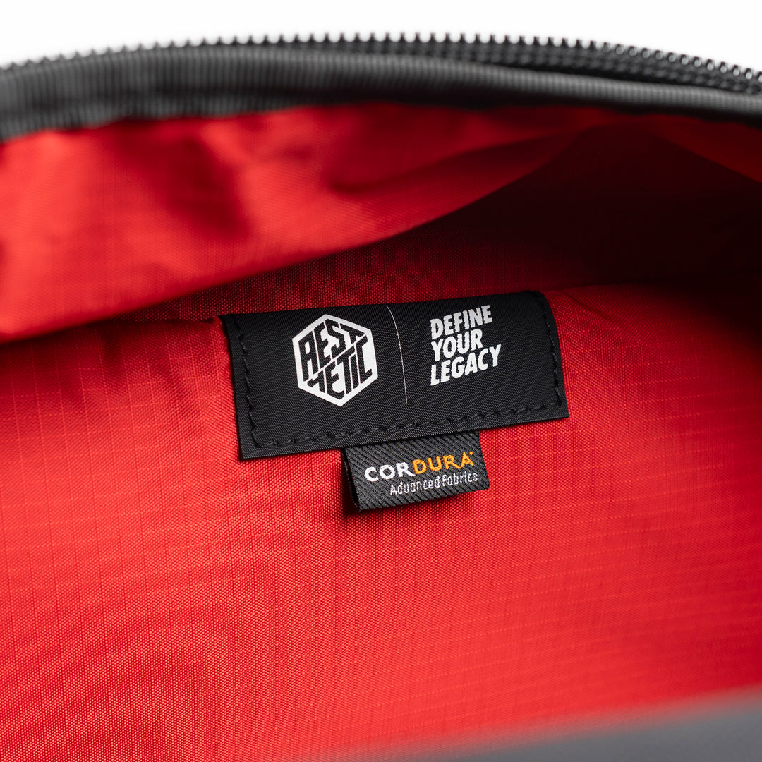AESTHETIC USA Omni Duffel 35l inner details